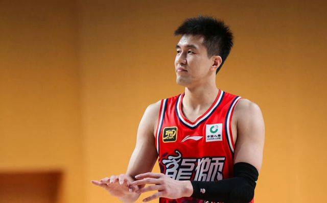 关于四川队翻盘山东队,郭艾伦统治全场的信息 关于四川队翻盘山东队,郭艾伦统治全场的信息